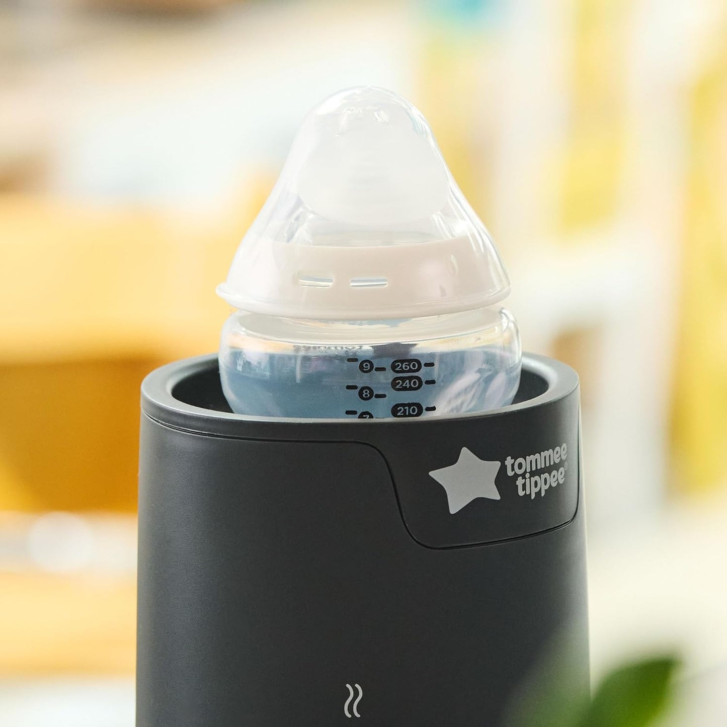 Tommee Tippee Baby Bottle and Food Warmer, Warms Breast Milk, Formula, Jars and Pouches to Body Temperature in Minutes, Automatic Timer, Touch Settings, White