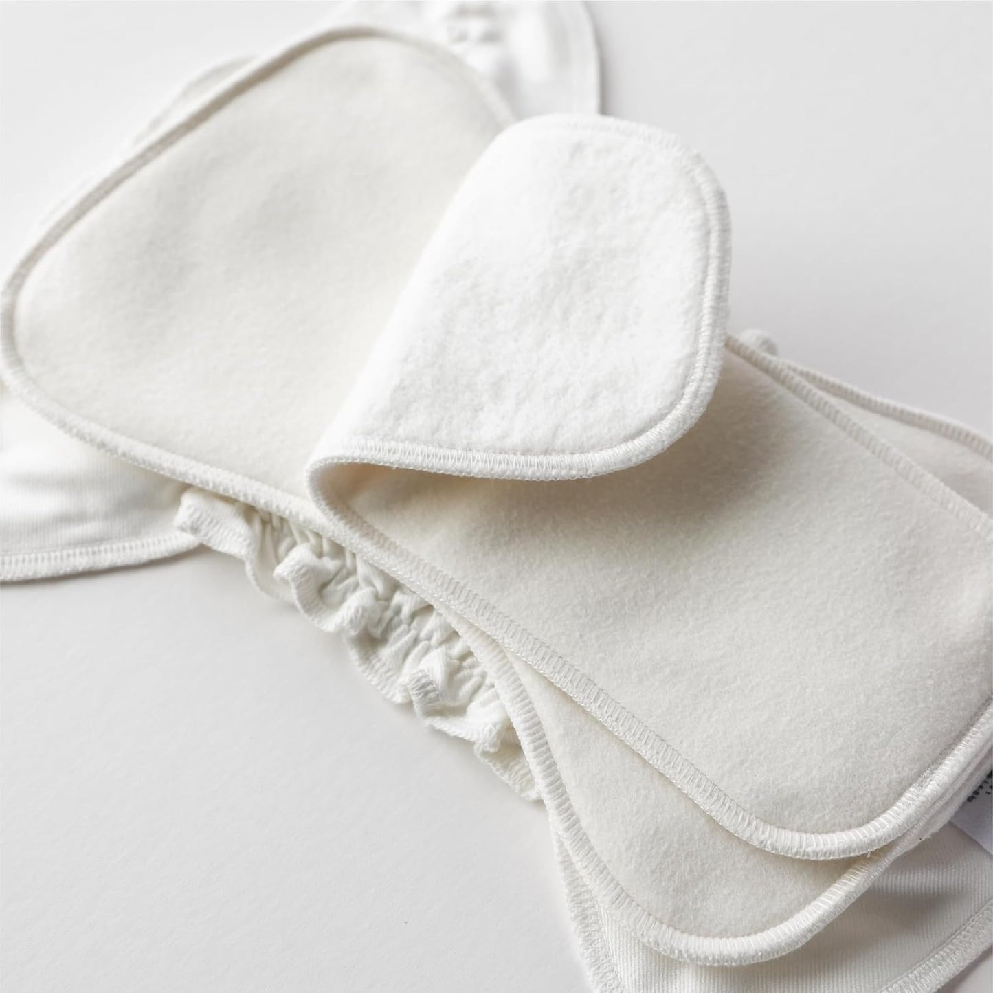 Esembly Tossers – Disposable Bamboo from Viscose Diaper Liners for Cloth Diapers – Earth-Friendly, Fragrance-Free, Chlorine-Free – One Size, 200 Liners (2-Pack of 100-Liner Rolls)