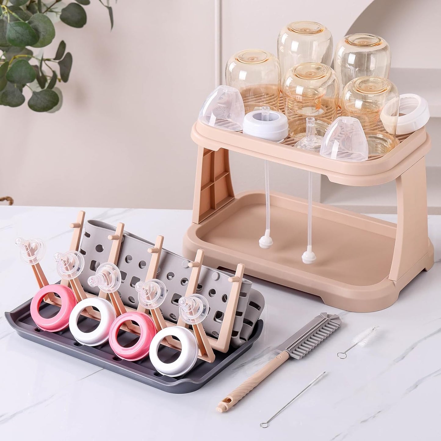 Baby Bottle Drying Rack，Travel Baby Bottle Drying Rack Set, Cleaner Kit with Silicone Bottle Brush,Straw Brush, Suitable for Home use or Traveling with Babies (Coffee Color)