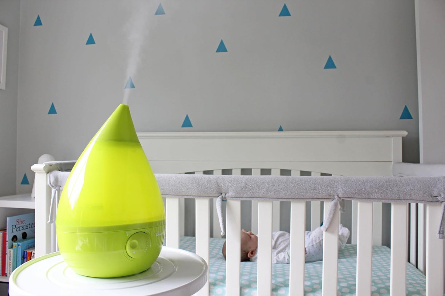 Crane Ultrasonic Cool Mist Humidifier for Bedroom, Baby Nursery, Kids Room, Plants, or Office, Large 1 Gallon Tank, Filter Optional, Clear and White