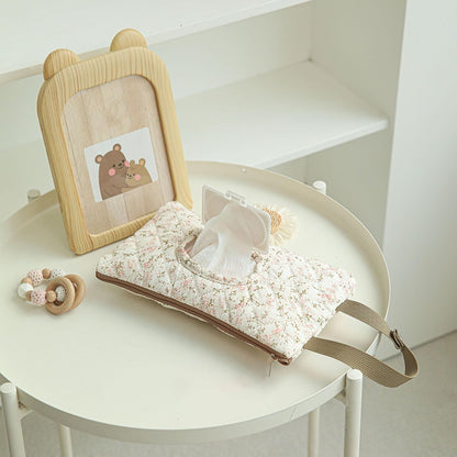 Quilted Baby Diaper and Wipes Pouch Portable Mommy Bag for Stroller Reusable Wipes Pouch with Lanyard for Casual Travel (Beige)