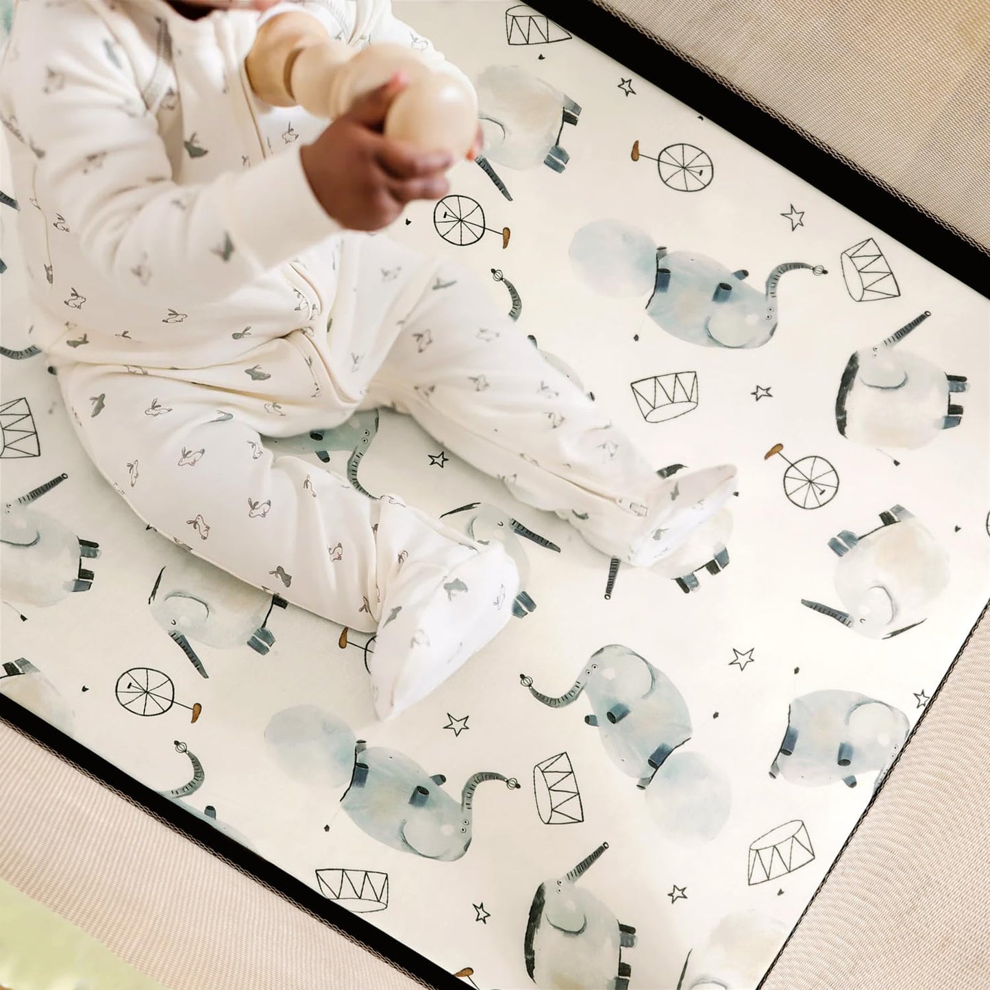 GRSSDER Stretch Ultra Soft Jersey Knit Fitted Pack n Play Playard Sheets Set 2 Pack，Fits Portable/Mini Cribs Sheets, Playards Mattress Pads, Stylish Watercolor Animals for Baby, Mint Green