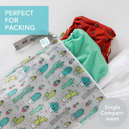 Bumkins Disney Waterproof Wet Bag for Baby, Travel, Swim Suit, Cloth Diapers, Pump Parts, Pool, Gym Clothes, Toiletry, Strap to Stroller, Daycare, Zip Reusable Bag, Packing Pouch, Winnie the Pooh