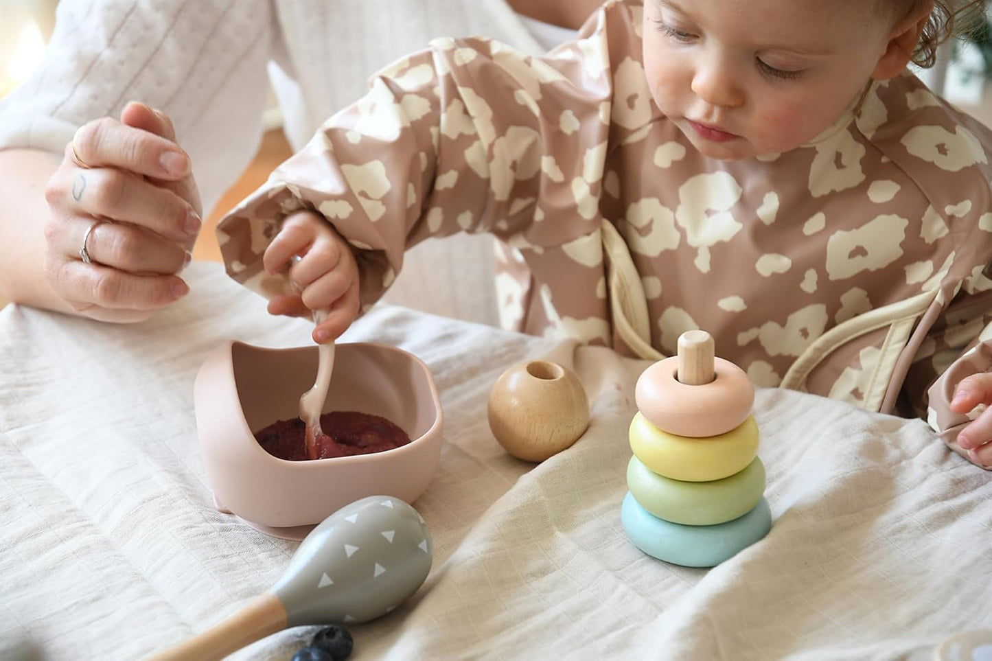 Beaba Silicone Suction Baby Bowl, Soft Anti Slip Durable Unbreakable Toddler Bowls, Baby Essentials, Toddler Feeding, (Rose)