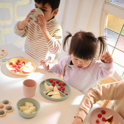 mushie Silicone Suction Plate | BPA-Free Non-Slip Design (Soft Lilac)