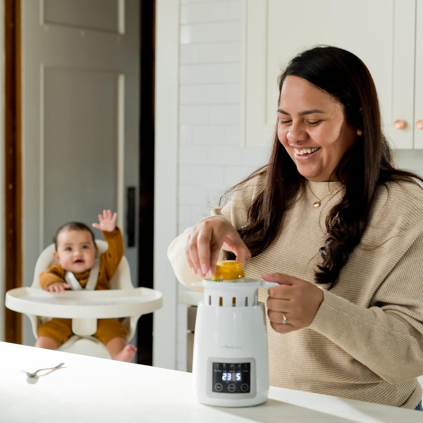 The First Years Gentle Warmth Digital Baby Bottle Warmer - Bottle Warmer for Breastmilk, Baby Formula, and Baby Food - Includes Milk Warmer, Basket, and Cup - White