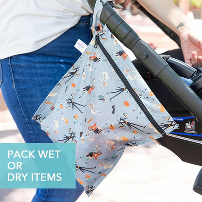 Bumkins Disney Waterproof Wet Bag for Baby, Travel, Swim Suit, Cloth Diapers, Pump Parts, Pool, Gym Clothes, Toiletry, Strap to Stroller, Daycare, Zip Reusable Bag, Packing Pouch, Winnie the Pooh