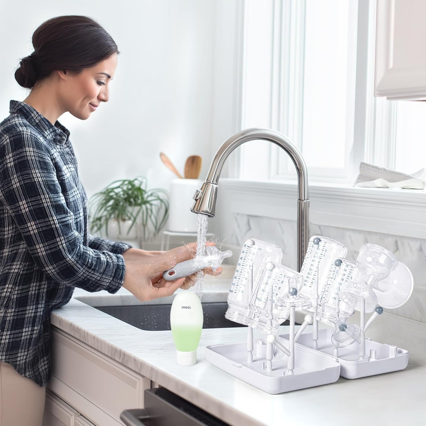 Baby Bottle Drying Rack with Tray, Termichy High Capacity Bottle Dryer Holder for Bottles, Teats, Cups, Pump Parts and Accessories, Gray