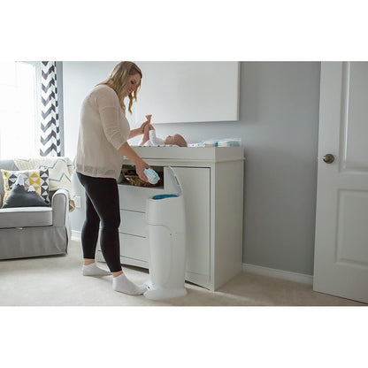Diaper Genie Complete Diaper Pail (White) – Includes 1 Refill (Holds 270 Newborn Diapers) & 1 Carbon Filter