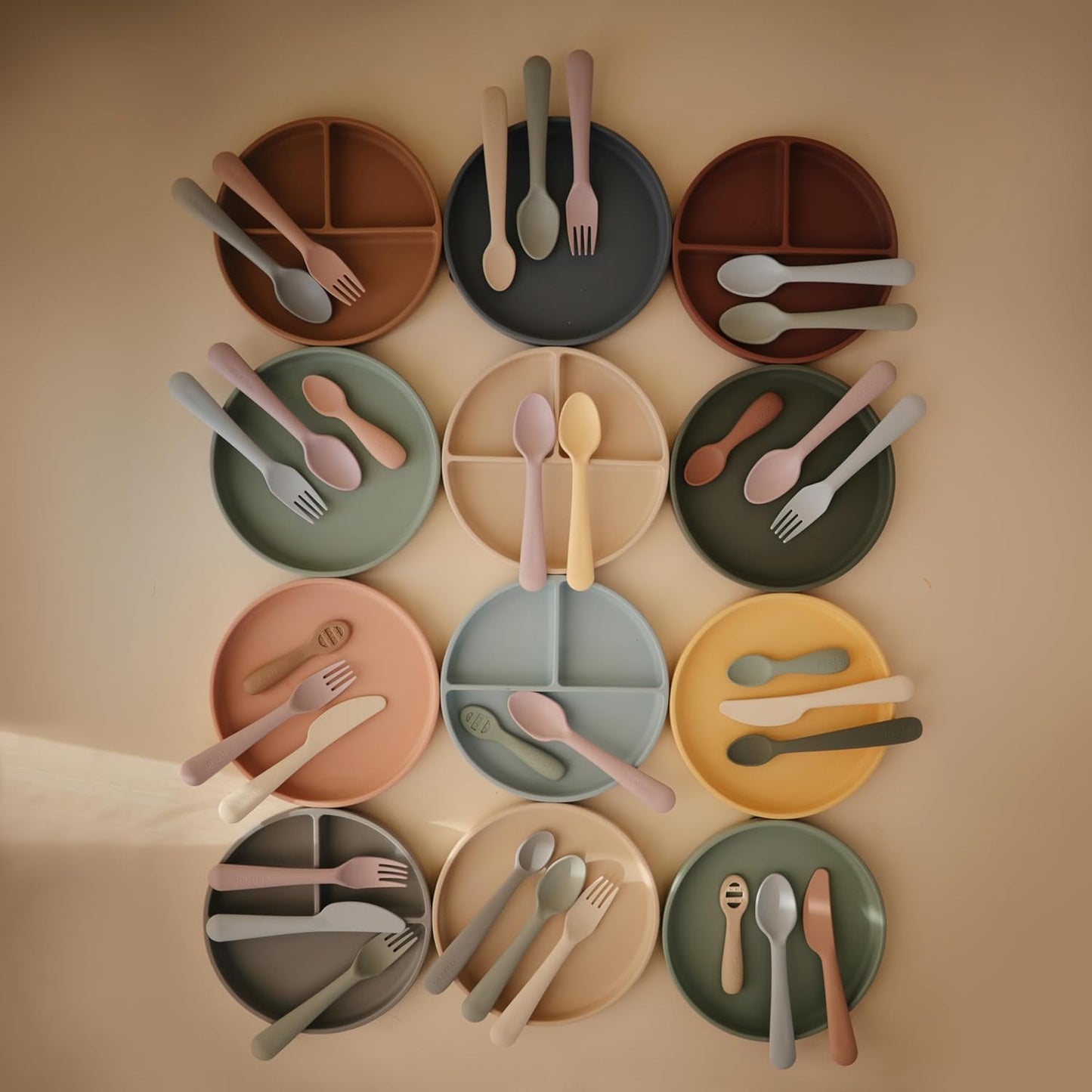 mushie Classic Silicone Suction Plate | BPA-Free Non-Slip Design (Daffodil)