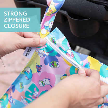 Bumkins Disney Waterproof Wet Bag for Baby, Travel, Swim Suit, Cloth Diapers, Pump Parts, Pool, Gym Clothes, Toiletry, Strap to Stroller, Daycare, Zip Reusable Bag, Packing Pouch, Winnie the Pooh