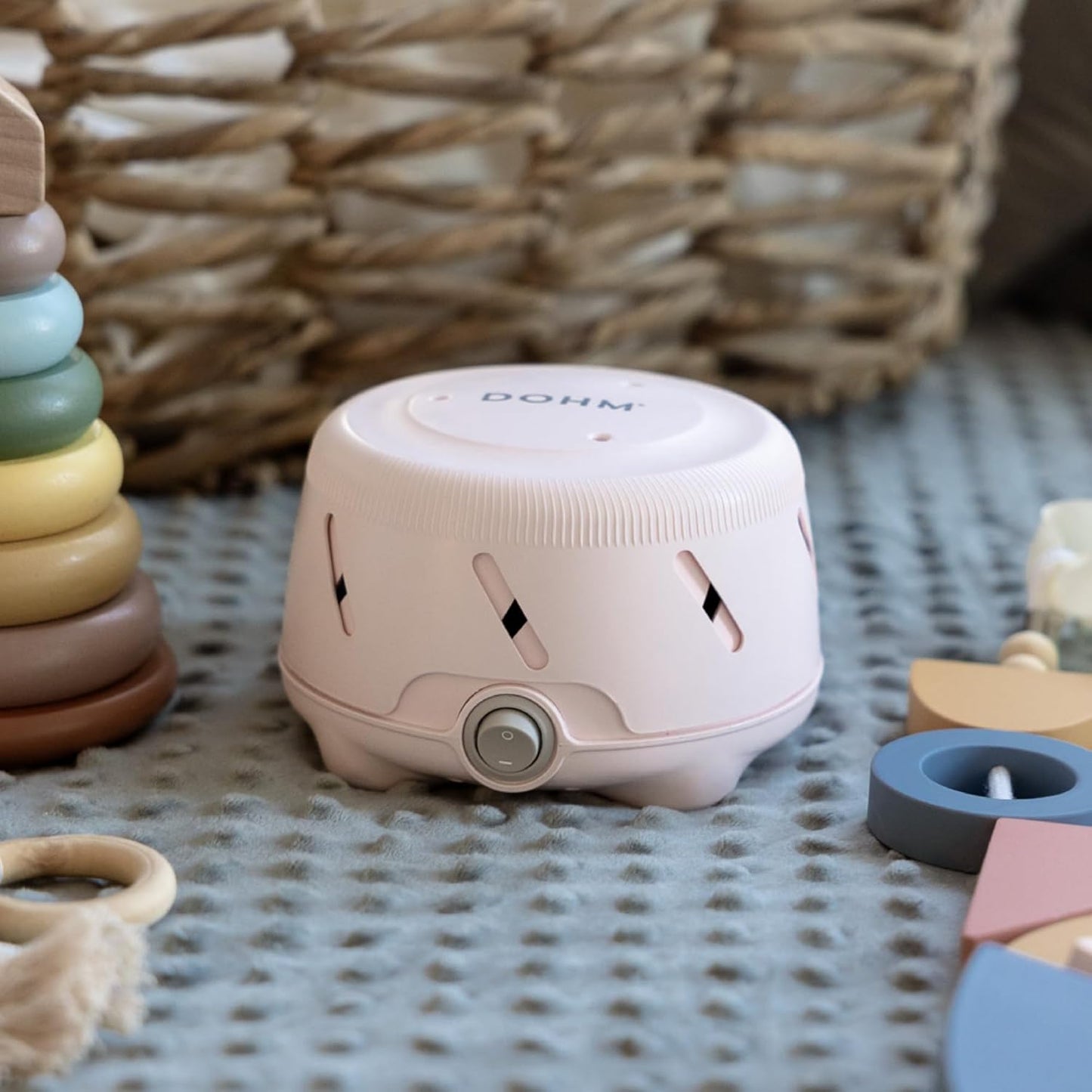 Yogasleep Dohm UNO White Noise Sound Machine (White) With Real Fan Inside for Non-Looping White Noise, For Travel, Office Privacy, Meditation, Sleep Aid For Adults & Baby, Registry Gift