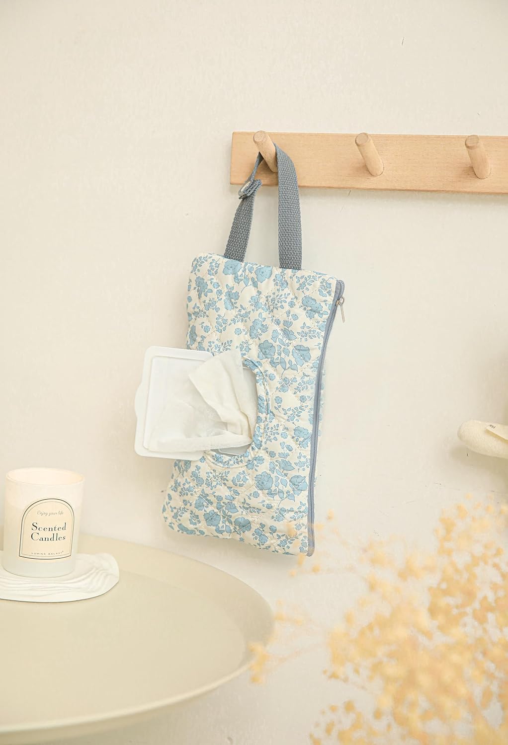 Quilted Baby Wipe Holder Quilted Wipe Pouch Portable Hanging Floral Wet Wipes Bag for Car, Stroller