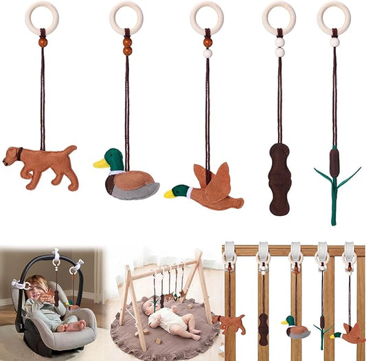 Simgoing 5 Pcs Baby Gym Hanging Toys Baby Wooden Felt Sensory Toys Wooden Activity Pendant for Home Nursery Decoration
