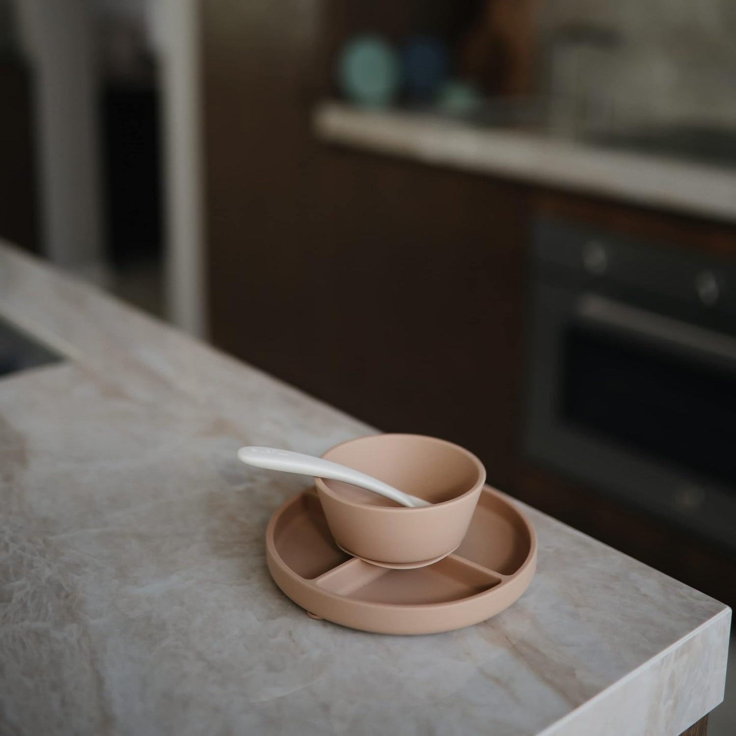mushie Silicone Suction Plate | BPA-Free Non-Slip Design (Soft Lilac)