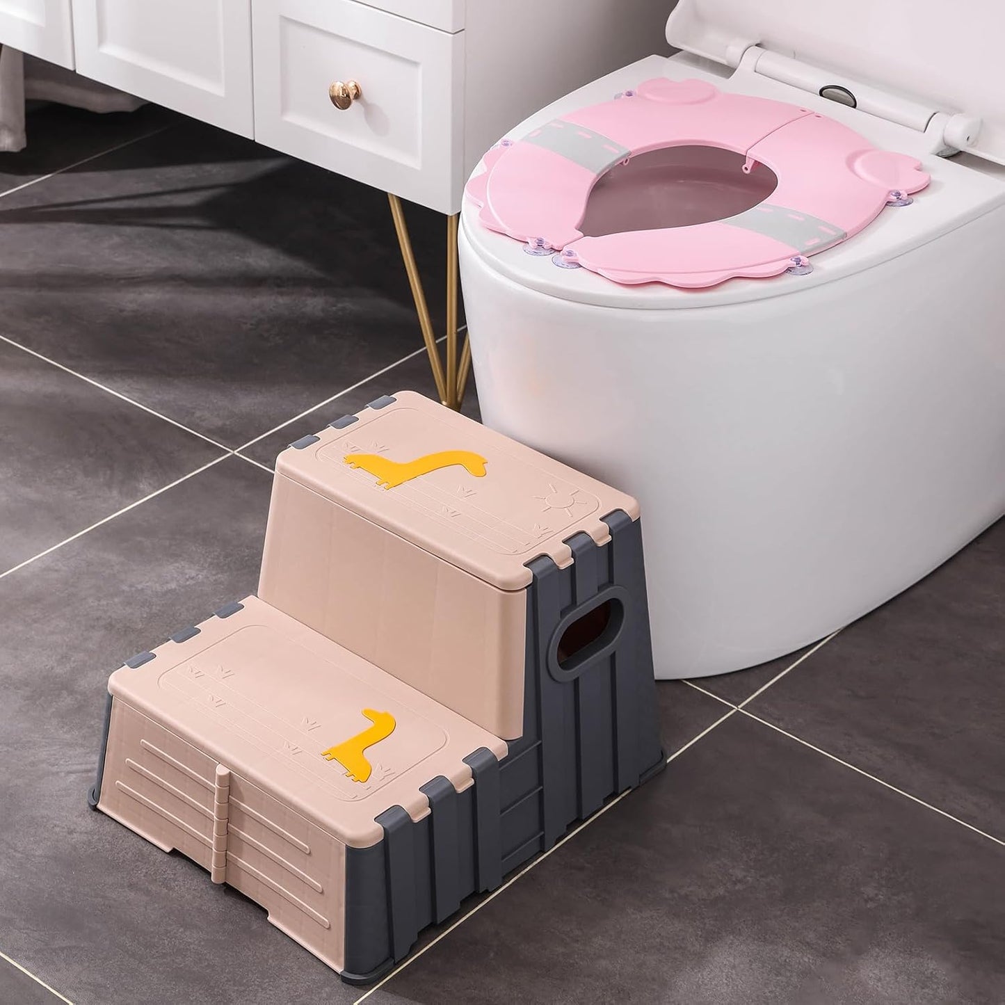 Portable Potty Training Seatï Upgraded Non-Slip-Anti pinch buttocks, No need to disassemble and install every time, saving a lot of time for Toddlers & Kids, Suitable for multi shaped toilets (Pink)