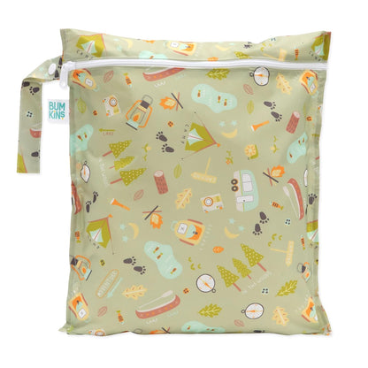 Bumkins Disney Waterproof Wet Bag for Baby, Travel, Swim Suit, Cloth Diapers, Pump Parts, Pool, Gym Clothes, Toiletry, Strap to Stroller, Daycare, Zip Reusable Bag, Packing Pouch, Winnie the Pooh