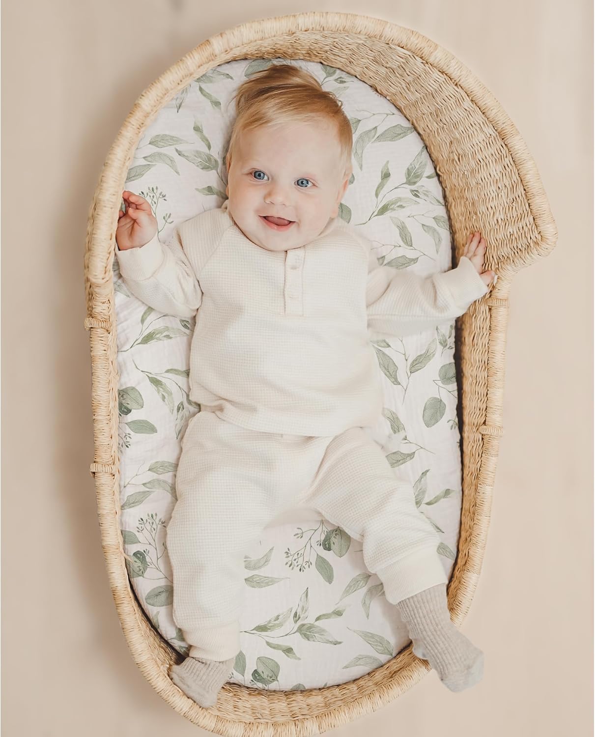Konssy Muslin Fitted Bassinet Sheets 2 Pack for Baby Girl Boy, Soft Bedside Sleeper Bassinet Sheets Fit for Baby Bassinets, Moses Basket Oval Rectangle Pad/Mattress