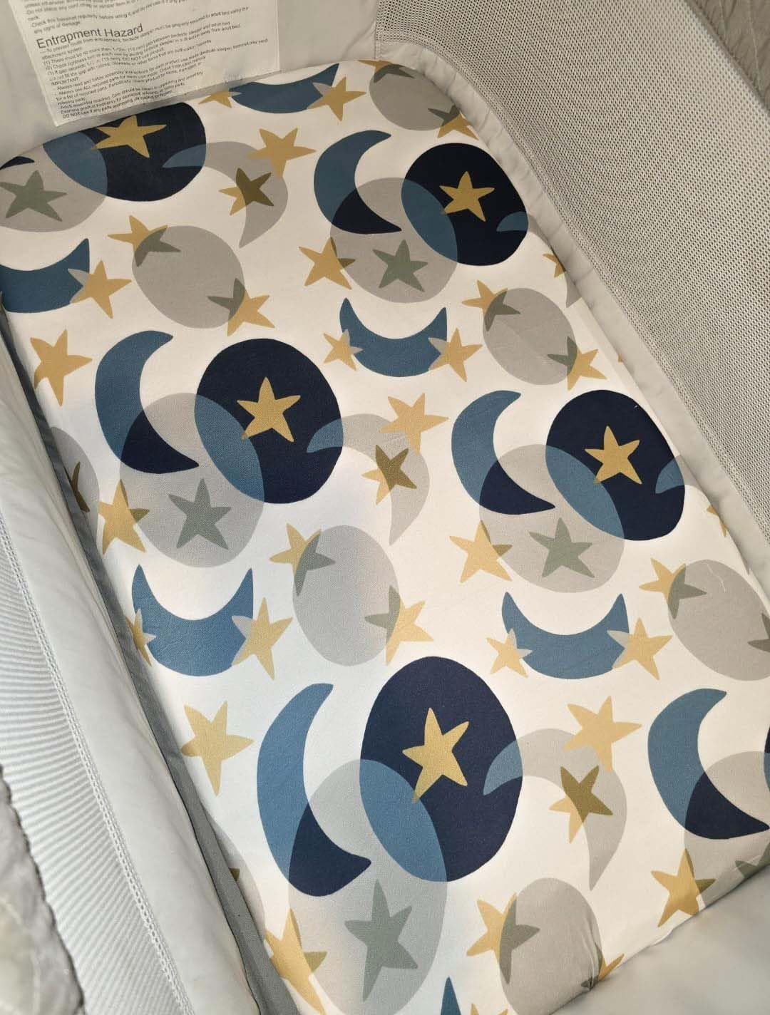 TotAha Premium Stretchy Bassinet Sheets for Baby Girl, Silky Comfort Cradle Sheets Fitted 18 x 36 for Oval, Rectangular, Hourglass Mattress, Hypoallergenic, Buttery Soft 2-Pack (Floral & Pale Pink)