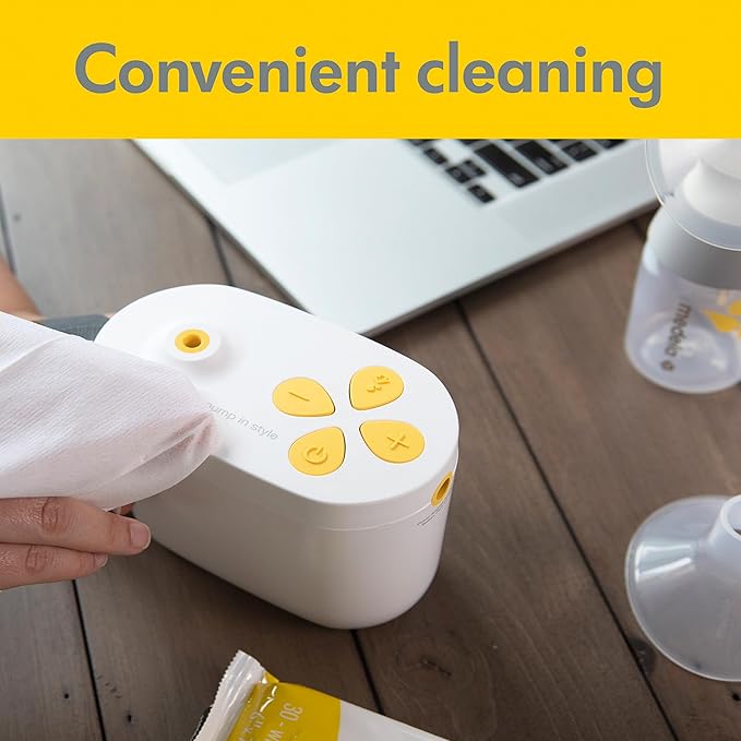 Medela Quick Clean Wipes for On-the-Go Cleaning of Breast Pumps, Accessories, and Various Surfaces, Plant-based, Resealable, 12 Pack of 30