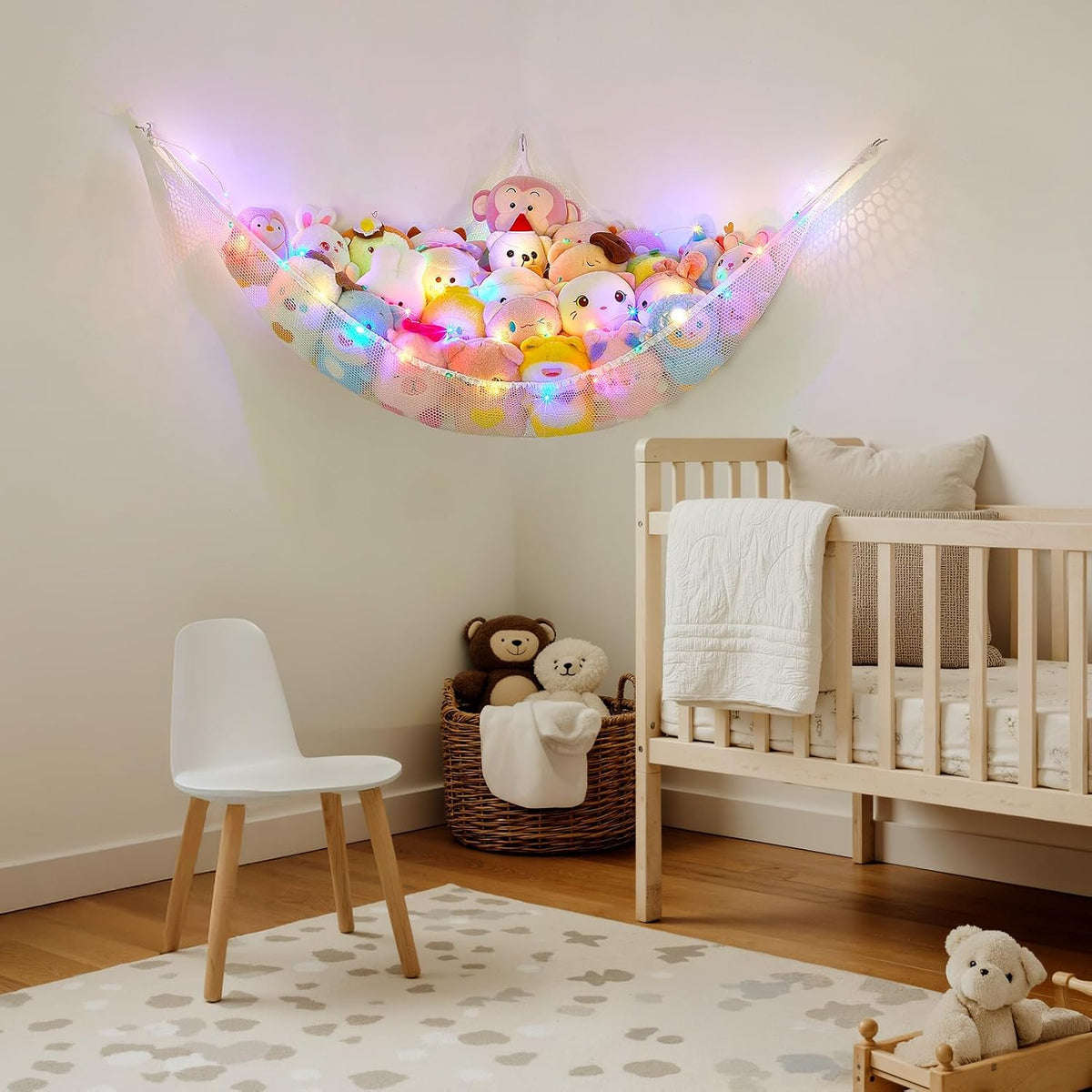 Stuffed Animals Hammock with LED Light Large Plush Toy Net Organizer Corner Stuffed Animals Storage Hanging Holder for Soft Toys Space-Saving Nursery Playroom Bedroom Decor