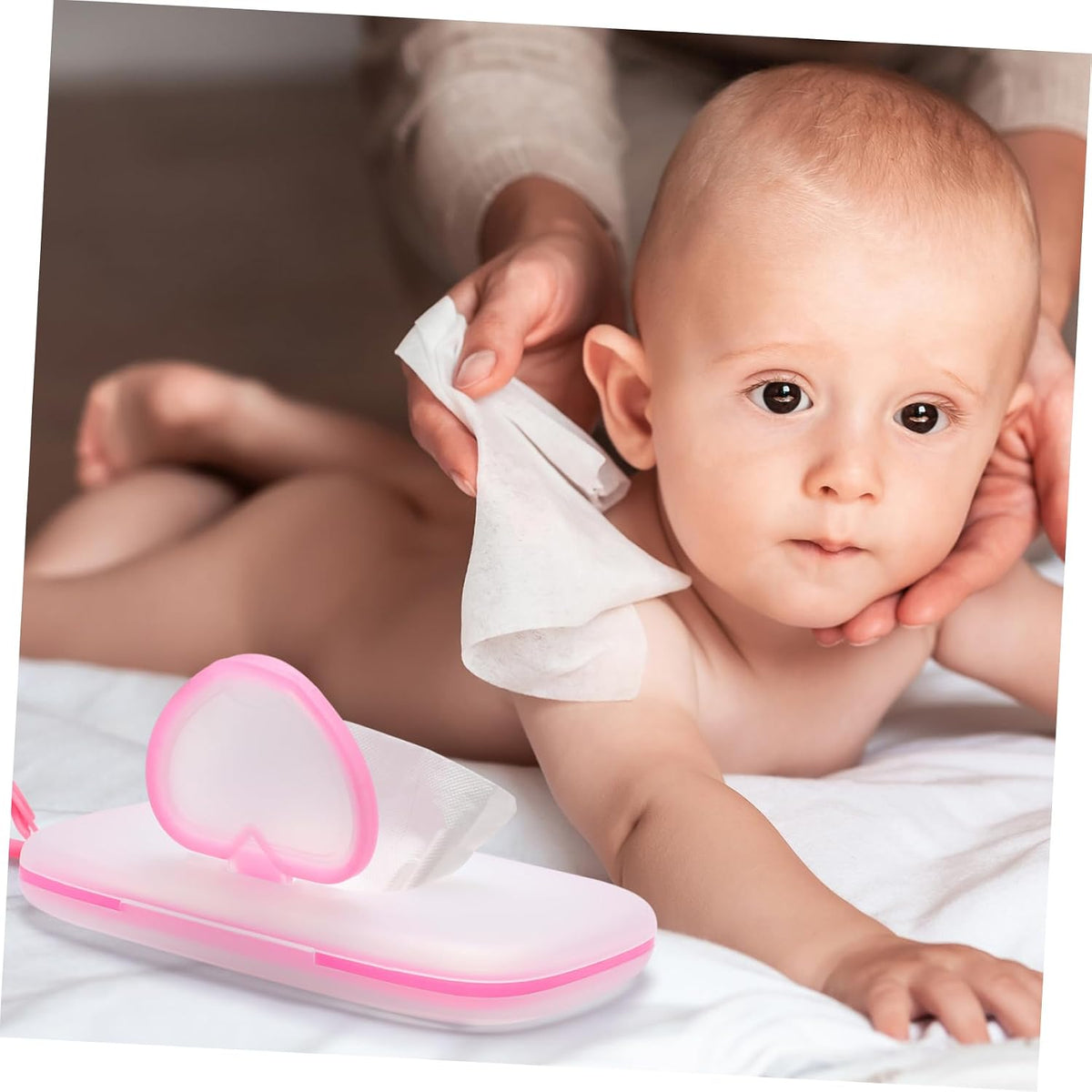 Baby Wipes Dispenser: On- The- Go Wipes Dispenser Travel Wipes Case Baby Wipe Holder Outdoor Stroller Wet Wipes Box Portable Refillable Wipes Container Pink