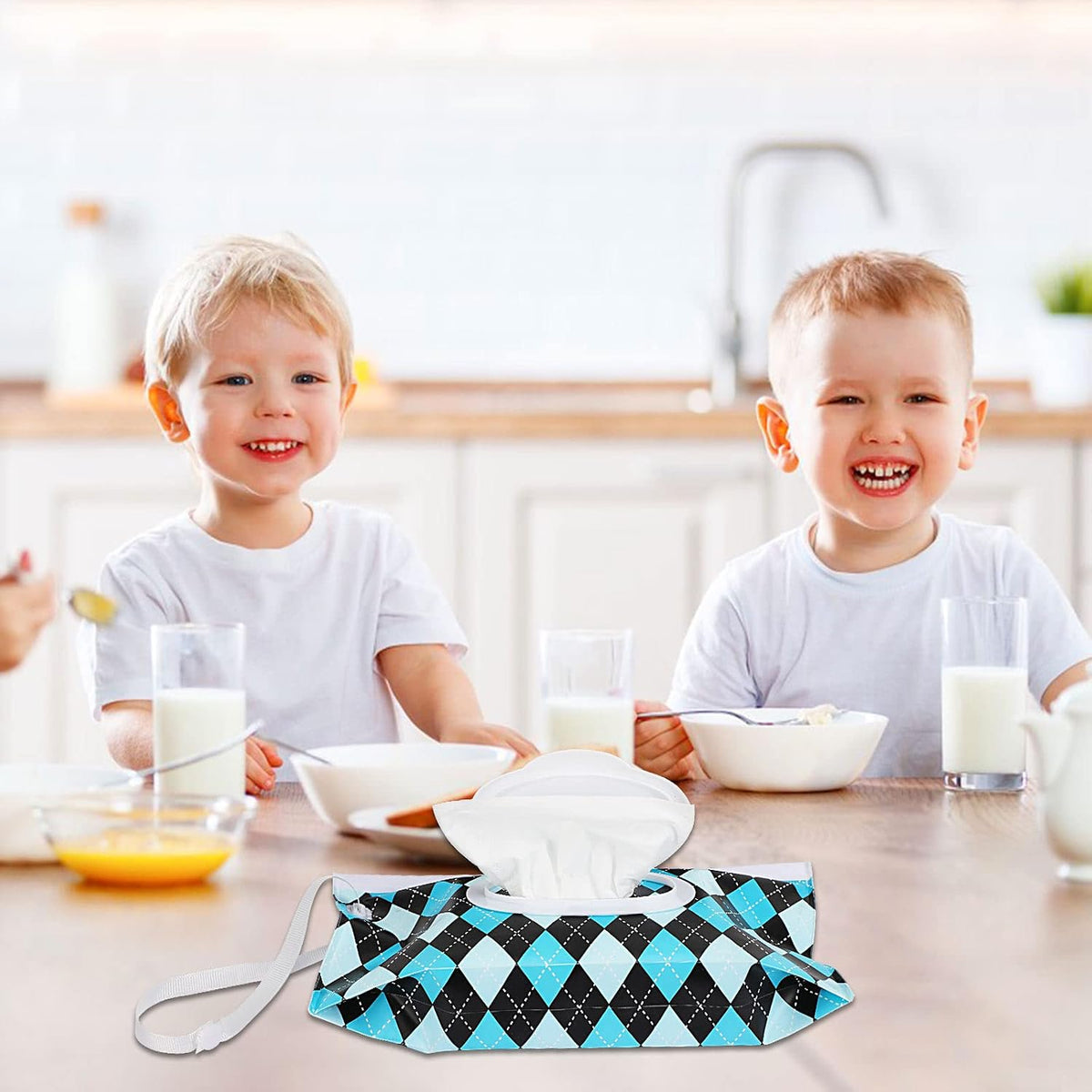 FEBSNOW 2 Pack Baby Wipe Dispenser, Reusable Portable Travel Wipe Holder