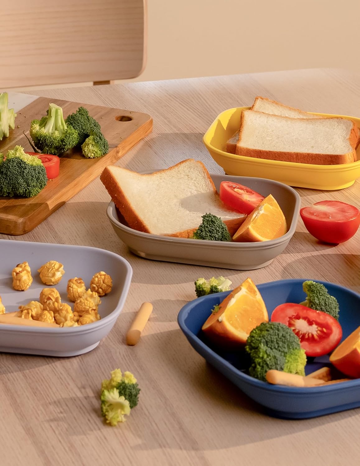 BABELIO Powerful Suction Plates for Baby and Toddler, 100% Food Grand Silicone, Divided, BPA Free, Microwave & Dishwasher Safe, Stay Put, 3 Pack