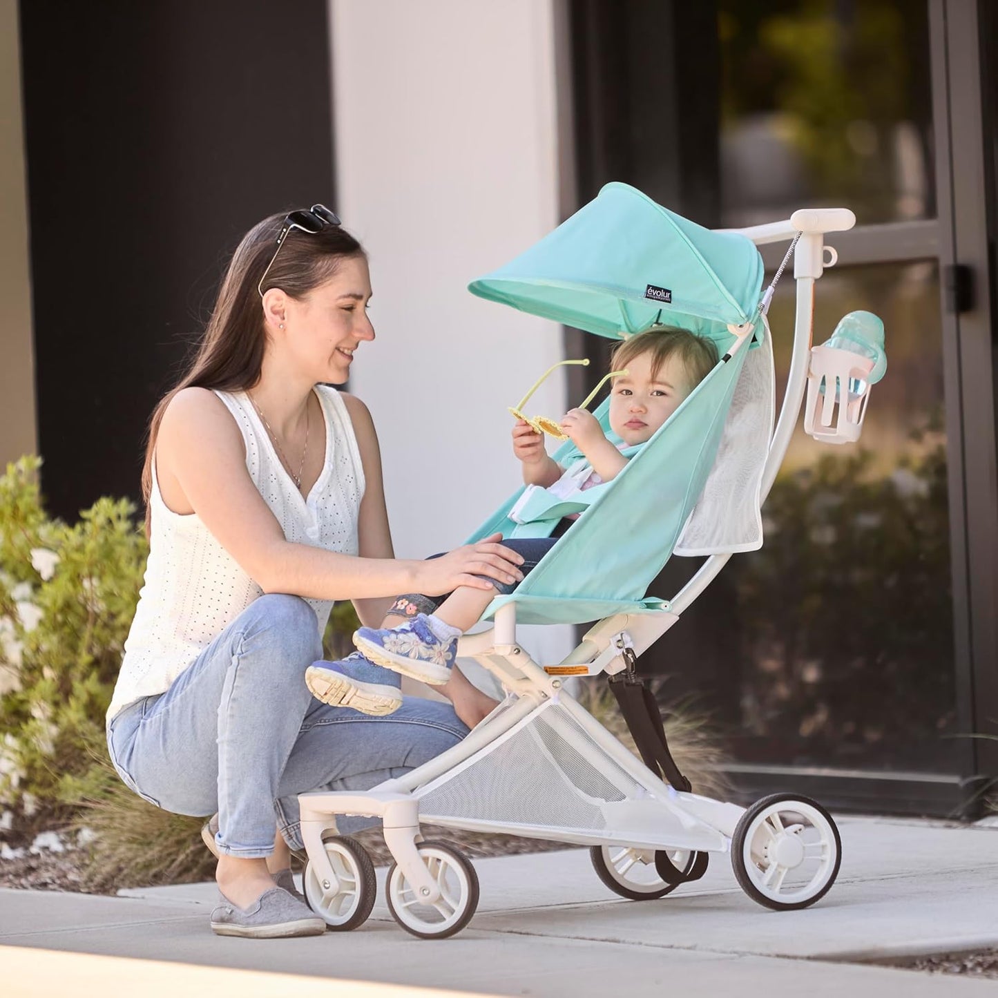 Evolur Roamer Ultra Lightweight Stroller, Compact One-Hand Self-Standing Fold Travel Stroller with 5-Point Safety Harness, Adjustable Sun Canopy, 360° Rotating Wheels with Cup Holder - Red