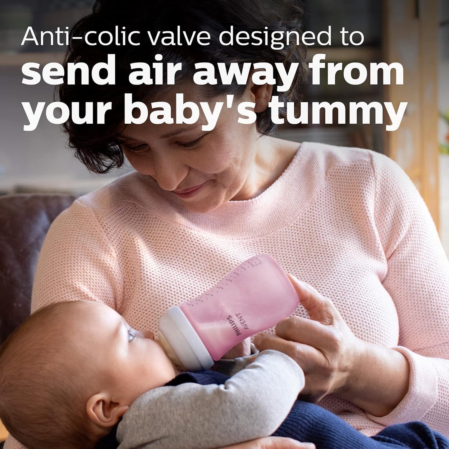 Philips Avent Natural Response Baby Gift Set - 3X 4oz Pink Bottles with Slow Flow Nipples (Flow 2), 1x 9oz Pink Bottle with Medium Flow Nipples (Flow 3), 2X Soothie Pacifiers 0-3m, SCD838/03