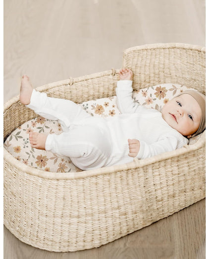 Konssy Muslin Fitted Bassinet Sheets 2 Pack for Baby Girl Boy, Soft Bedside Sleeper Bassinet Sheets Fit for Baby Bassinets, Moses Basket Oval Rectangle Pad/Mattress