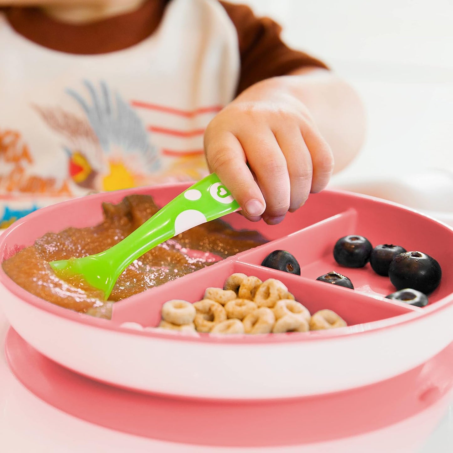 Munchkin Stay Put Suction Plates for Baby and Toddler, 3 Divided Sections , Blue/Green