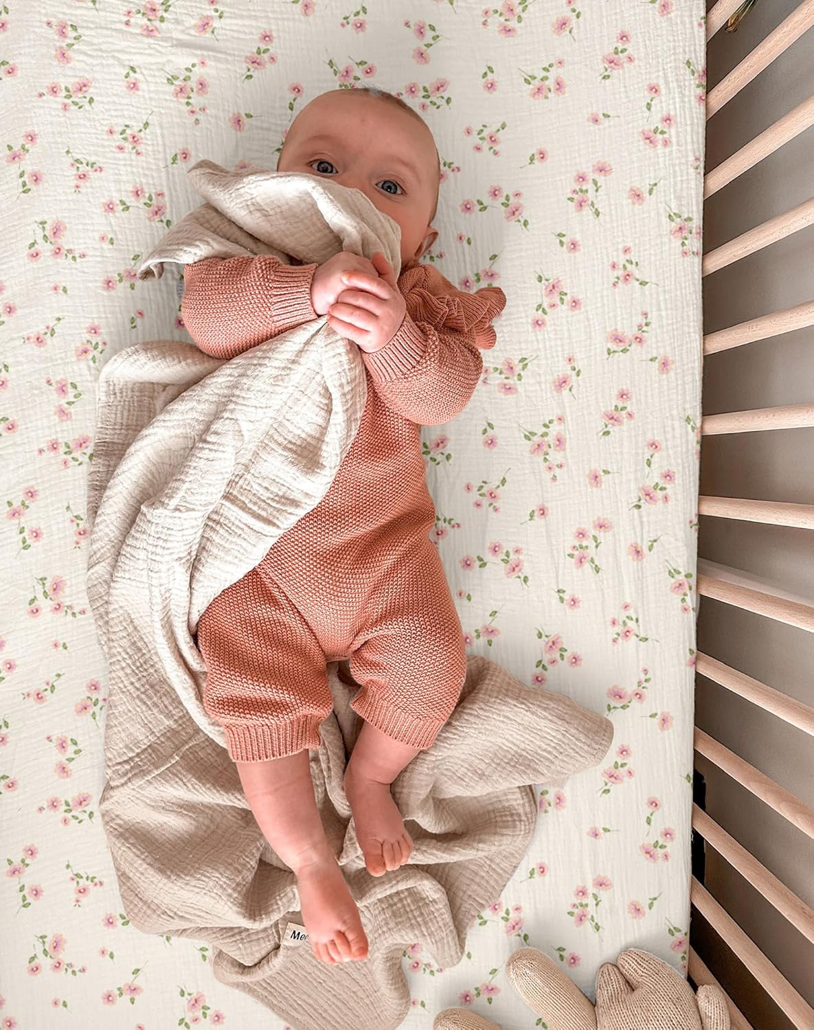 Muslin Bedside Bassinet Sheets 2 Pack, 33x20 Fitted Ultra Soft & Breathable Bedside Sleeper Sheets, Ideal for Baby Girl and Boy, Perfect for Newborns (Hopping Bunnies & Beige)