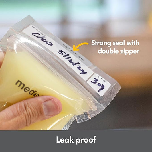 Medela Breast Milk Storage Bags, 100 Count, Ready to Use Breastmilk Bags for Breastfeeding, Self Standing Bag, Space Saving Flat Profile, Hygienically Pre-Sealed, White, 6 Ounce