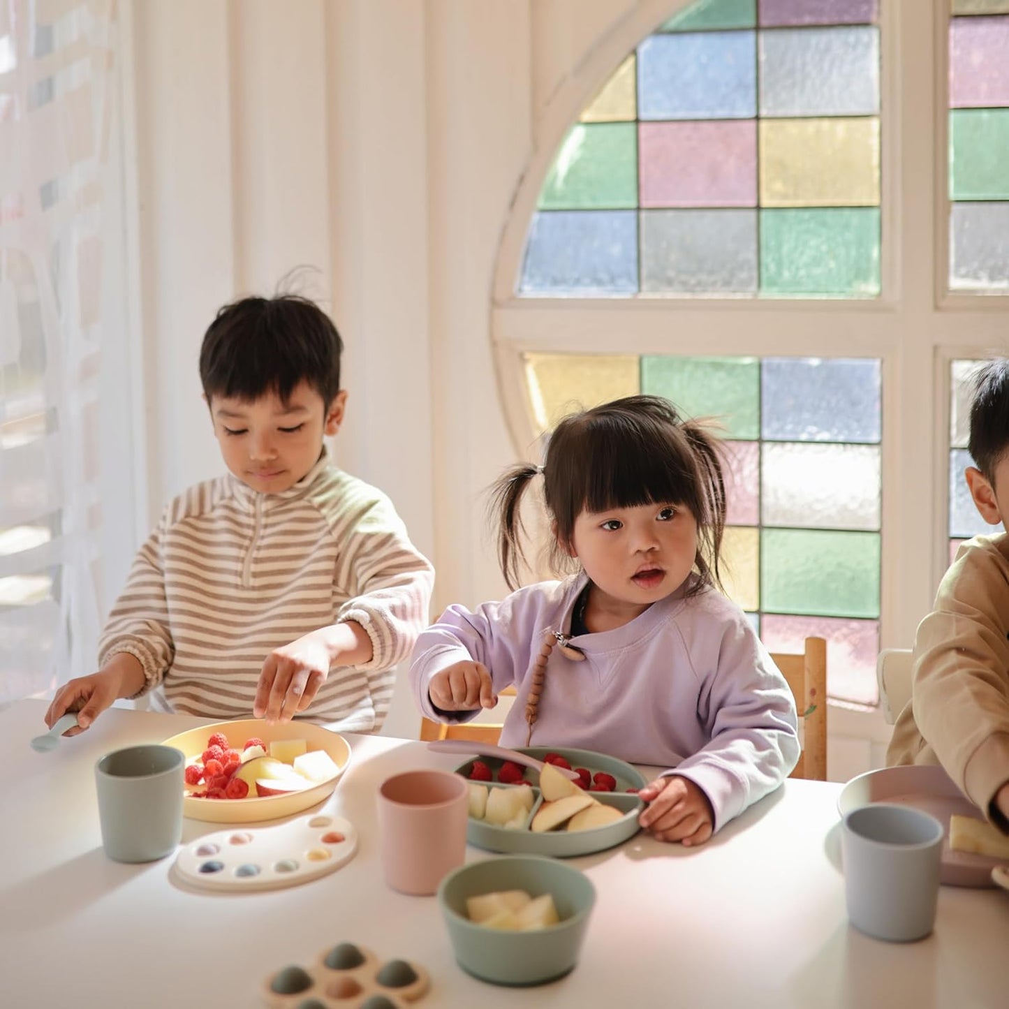 mushie Silicone Suction Plate | BPA-Free Non-Slip Design (Soft Lilac)