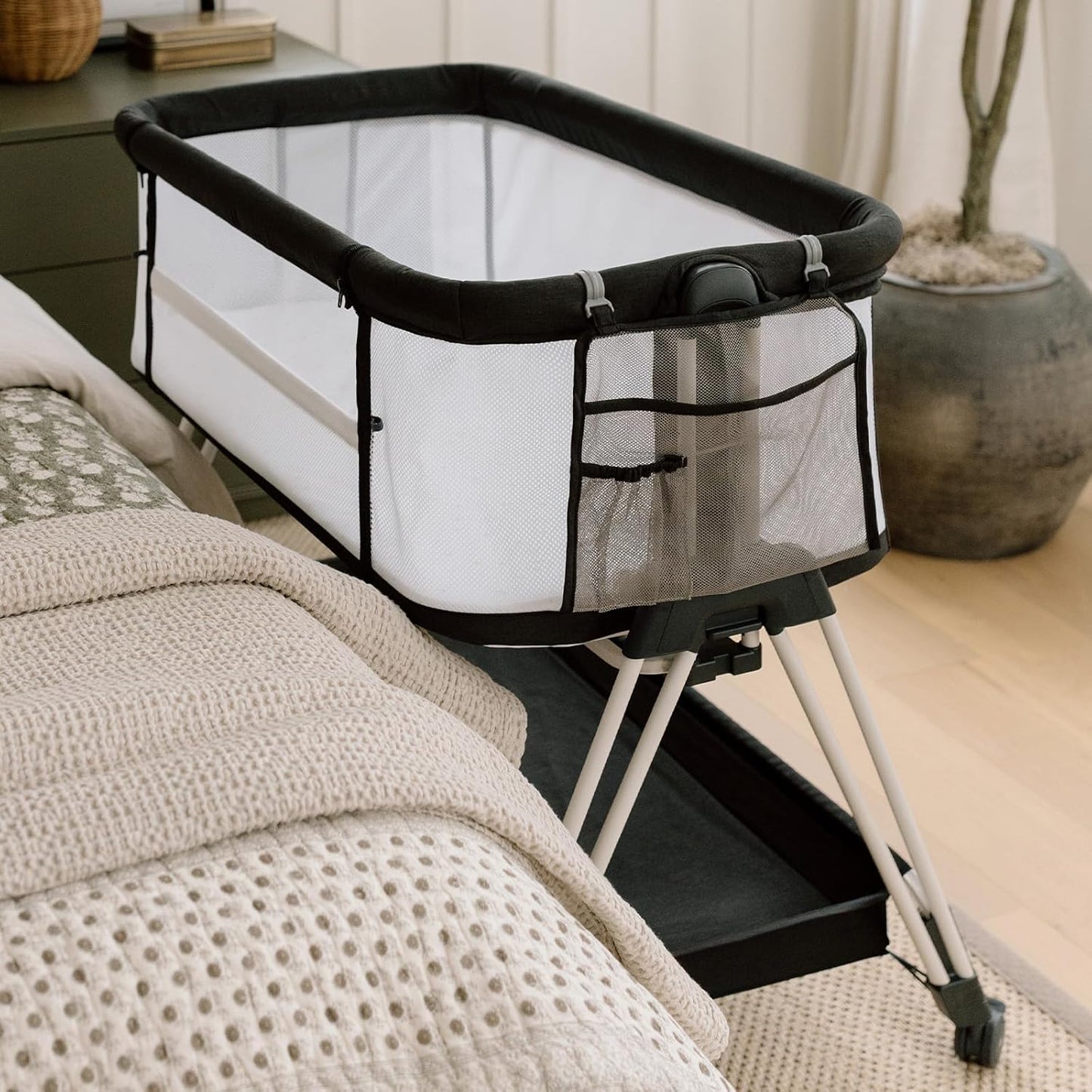 Fodoss Baby Bassinets Bedside Sleeper - 3-in-1 Baby Bassinet with Wheels, Soft Mattress, Storage Tray, Full-Mesh Sides, 7-Height Adjustable Crib for Newborns
