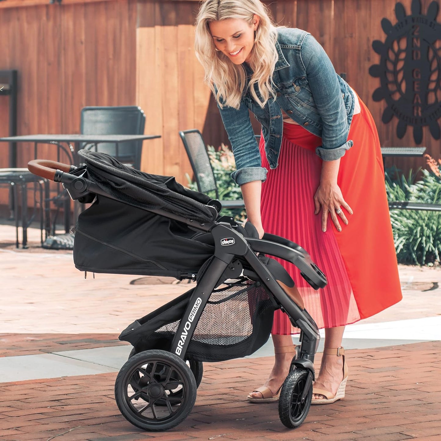 Chicco Bravo LE ClearTex Full-Size Stroller for Babies and Toddlers, UPF-Rated Canopy, GREENGUARD Gold Certified, Lightweight, One-Hand Compact Fold, Pewter/Grey