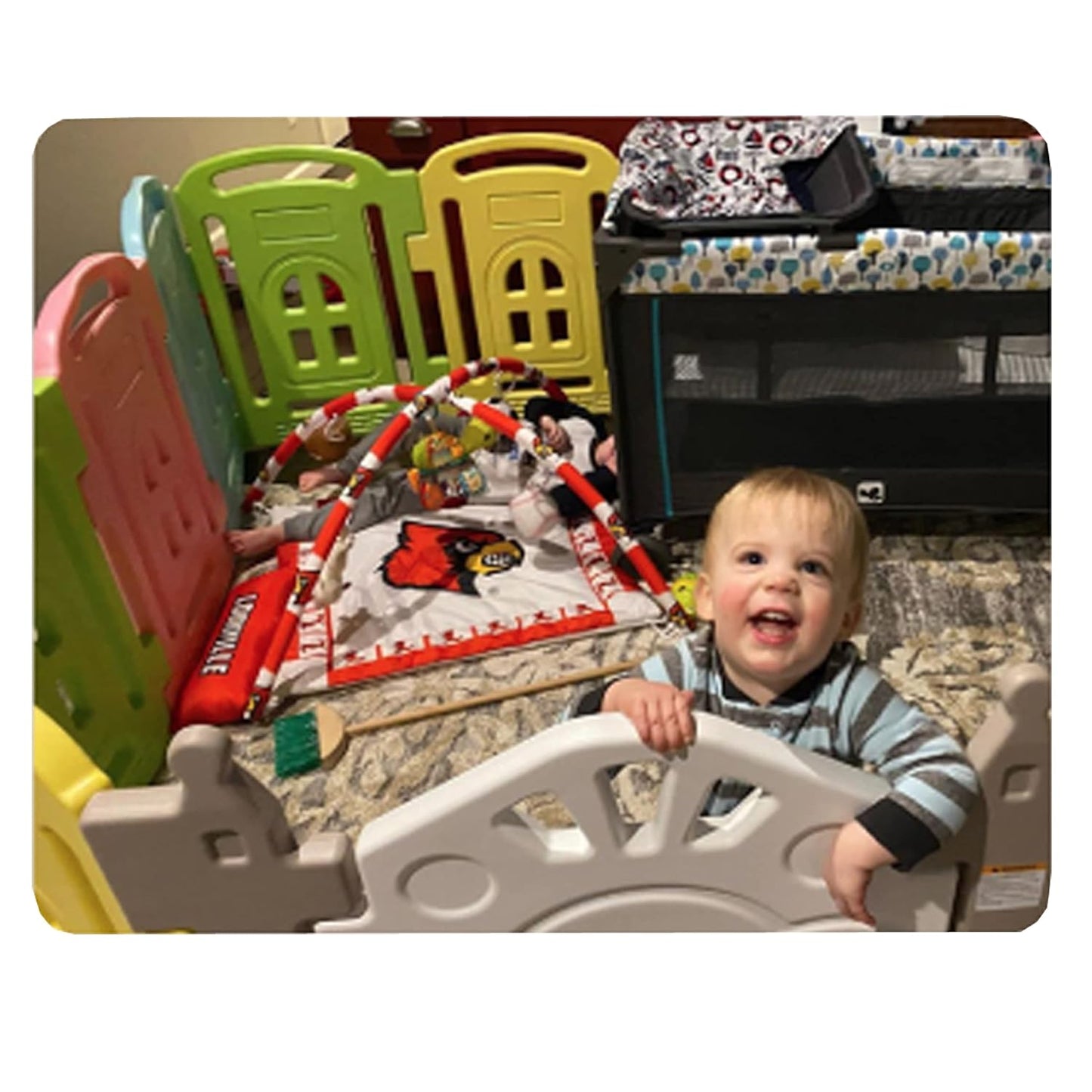 Dream On Me 14 Panel Groovy Play Center/Play Pen/Playard, Multi Colors