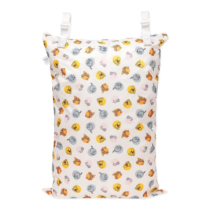 Bumkins Disney Waterproof Wet Bag for Baby, Travel, Swim Suit, Cloth Diapers, Pump Parts, Pool, Gym Clothes, Toiletry, Strap to Stroller, Daycare, Zip Reusable Bag, Packing Pouch, Winnie the Pooh