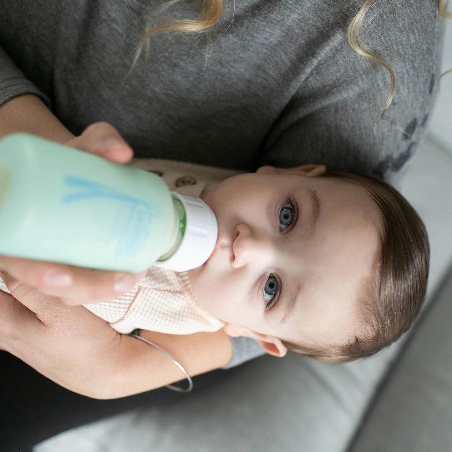 Dr. Brown's Anti-Colic Options+ Narrow Glass Baby Bottles 8 oz/250 mL, with Level 1 Slow Flow Nipple, 3 Pack 0m+ with Mint 100% Silicone Sleeves, BPA-Free