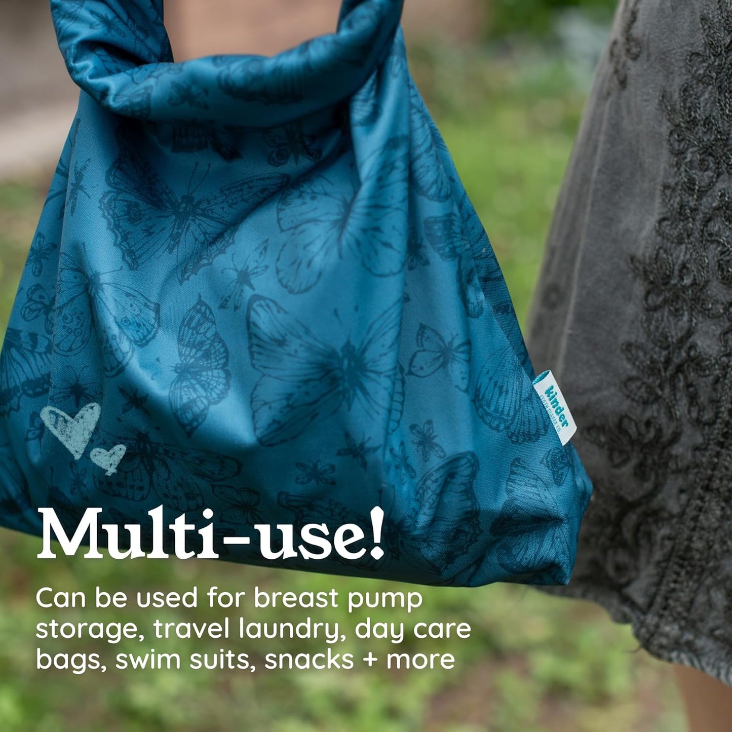 Kinder Set of 2 Water Resistant Wet Bags for Storing Laundry or Cloth Diapers Travel Size Wet Bag Daycare Beach Pool Wet Swimsuit Roll Top for Air Tight Odor Contained Washable Reusable (Giraffes)