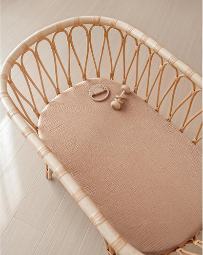 Konssy Muslin Fitted Bassinet Sheets 2 Pack for Baby Girl Boy, Soft Bedside Sleeper Bassinet Sheets Fit for Baby Bassinets, Moses Basket Oval Rectangle Pad/Mattress