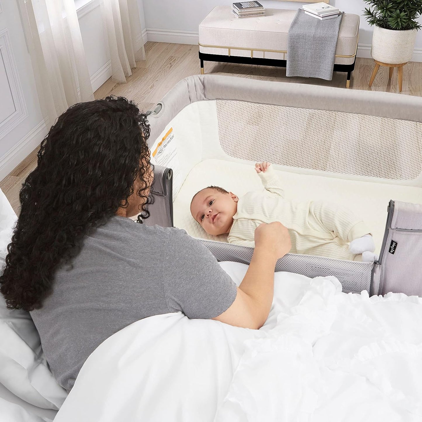 Dream On Me Zimal Bassinet & Bedside Sleeper/Breathable Mesh Panels/Airflow & Easy Visibility/Adjustable Height Options/Lightweight/Mobile/BSA Certified/Mint
