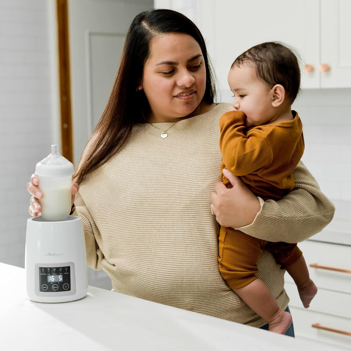 The First Years Gentle Warmth Digital Baby Bottle Warmer - Bottle Warmer for Breastmilk, Baby Formula, and Baby Food - Includes Milk Warmer, Basket, and Cup - White