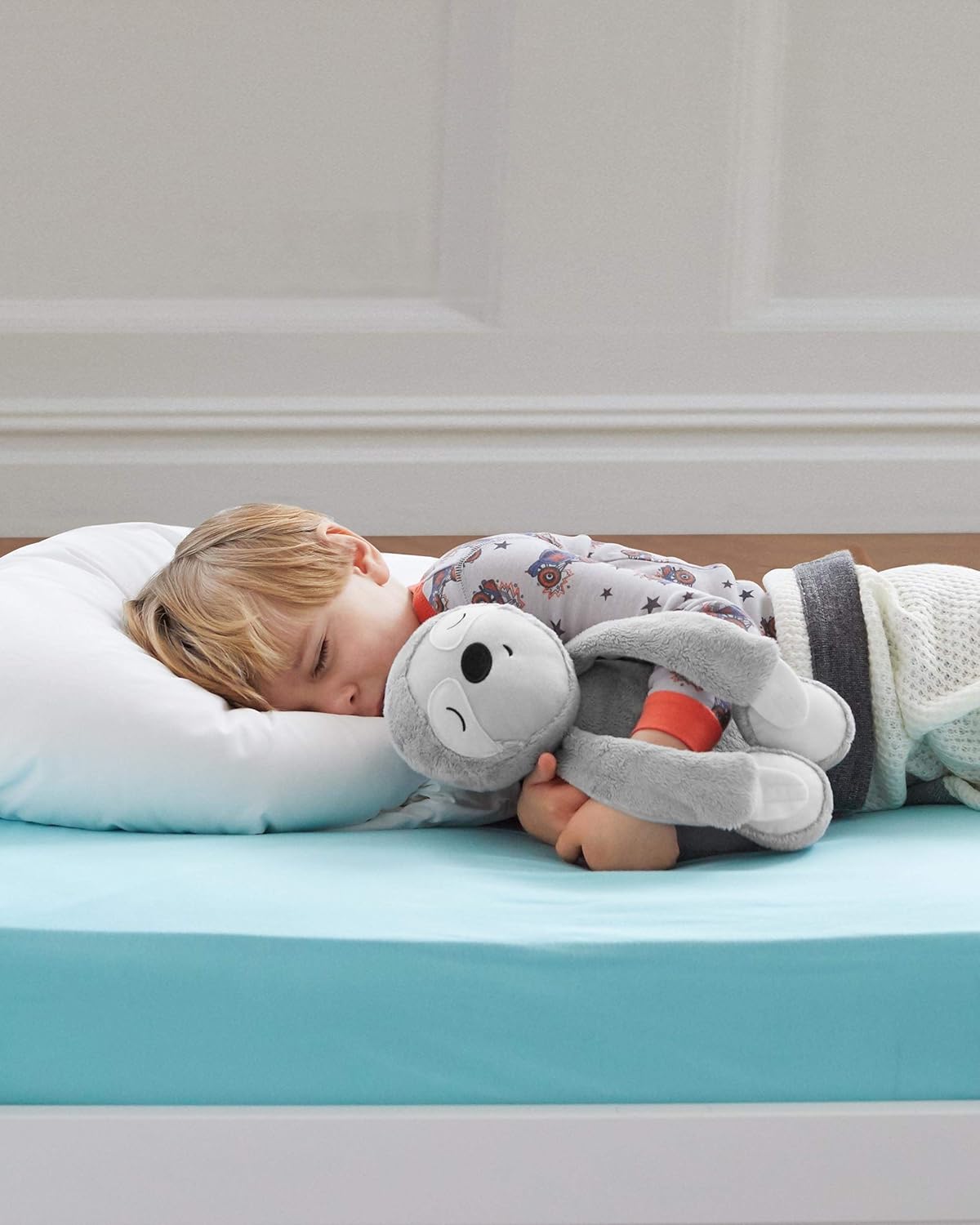 Skip Hop Portable Baby Sleep Sound Machine, Glow with Me Acorn