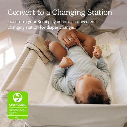 UPPAbaby Remi Changing Station/Wipeable Surface/Simple Attachment and Storage/Charlie (Sand Mélange)