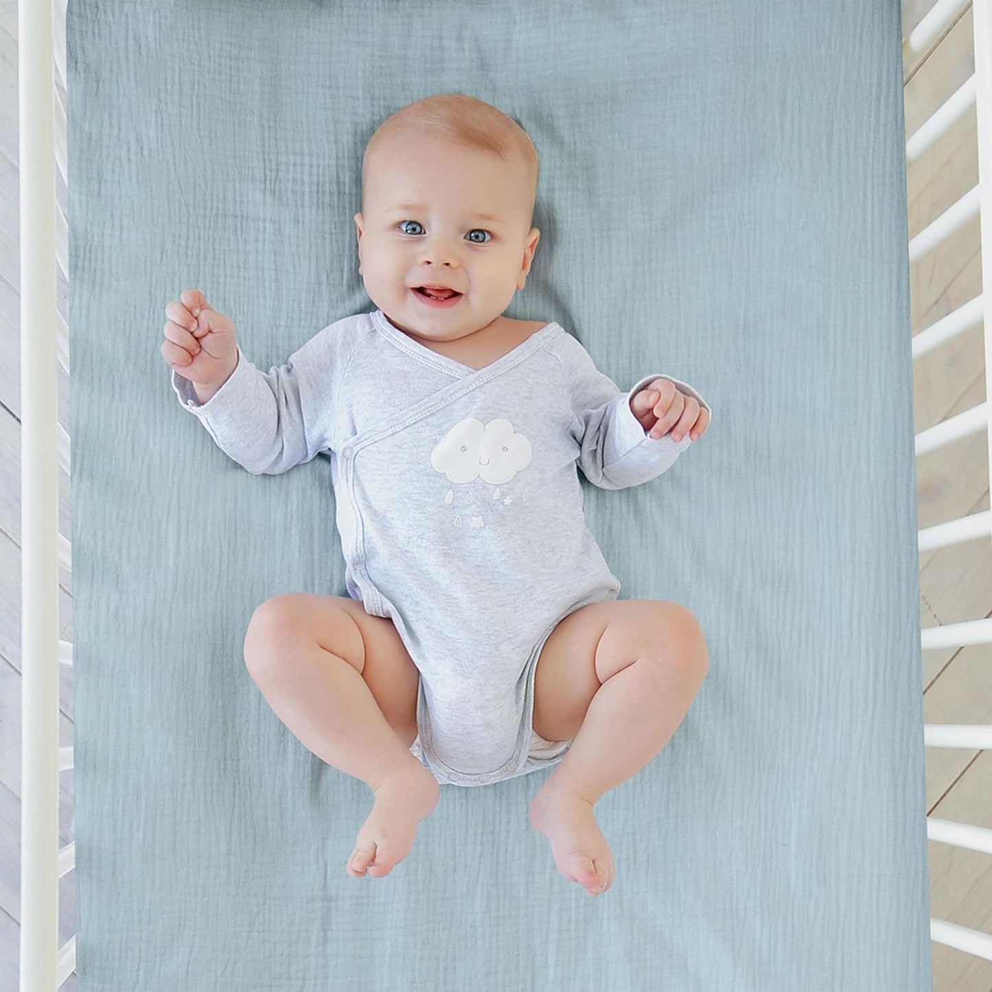 Muslin Bassinet Fitted Sheets 2 Pack, Soft Breathable Cotton Baby Bassinet Mattress Sheet Set, 360° Elastic Snug Fit, Universal for Oval, Rectangle & Hourglass Cradle, Unisex Baby Bedding (Cute Cars)