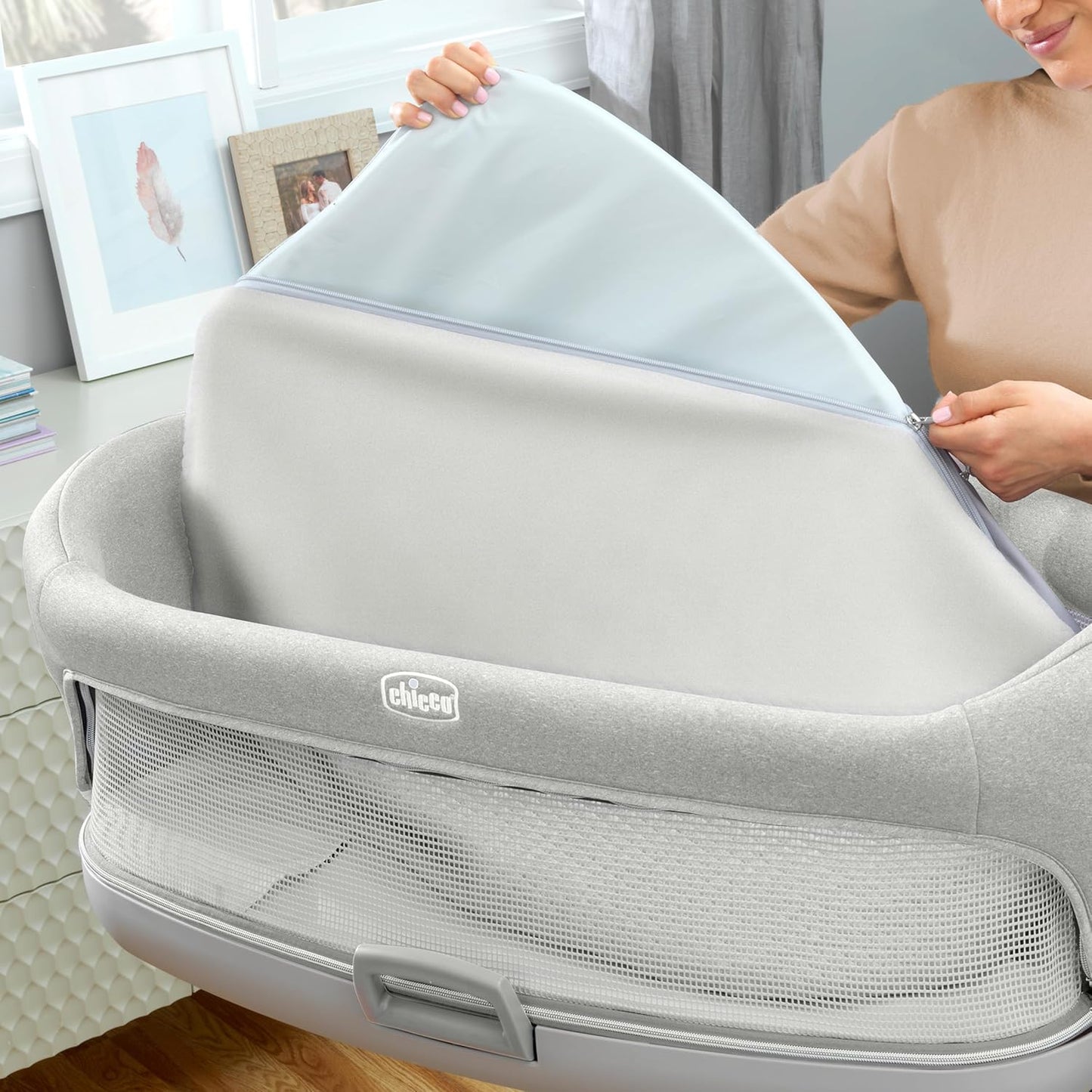 Chicco Close to You 3-in-1 Bassinet, Bedside Sleeper and Changing Table with Storage Organizer, Adjustable Height, Oat/Beige