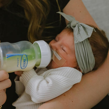 Dr. Brown's Medical Specialty Feeding System Wide-Neck Baby Bottles, Oral Feeding Solution for Preemies and Infants with Cleft Lip & Feeding Challenges, 5 oz/150 mL, 0m+ – 3-Pack