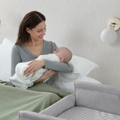 Delta Children - babyGap Whisper Bedside Bassinet, Oatmeal